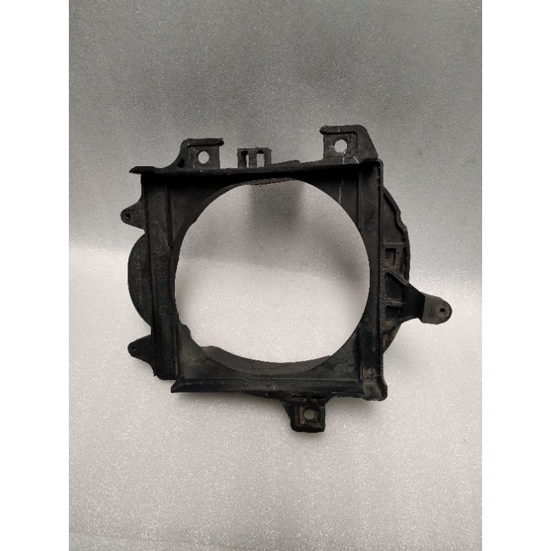 dudukan radiator cover radiator vario 125 vario 150 original