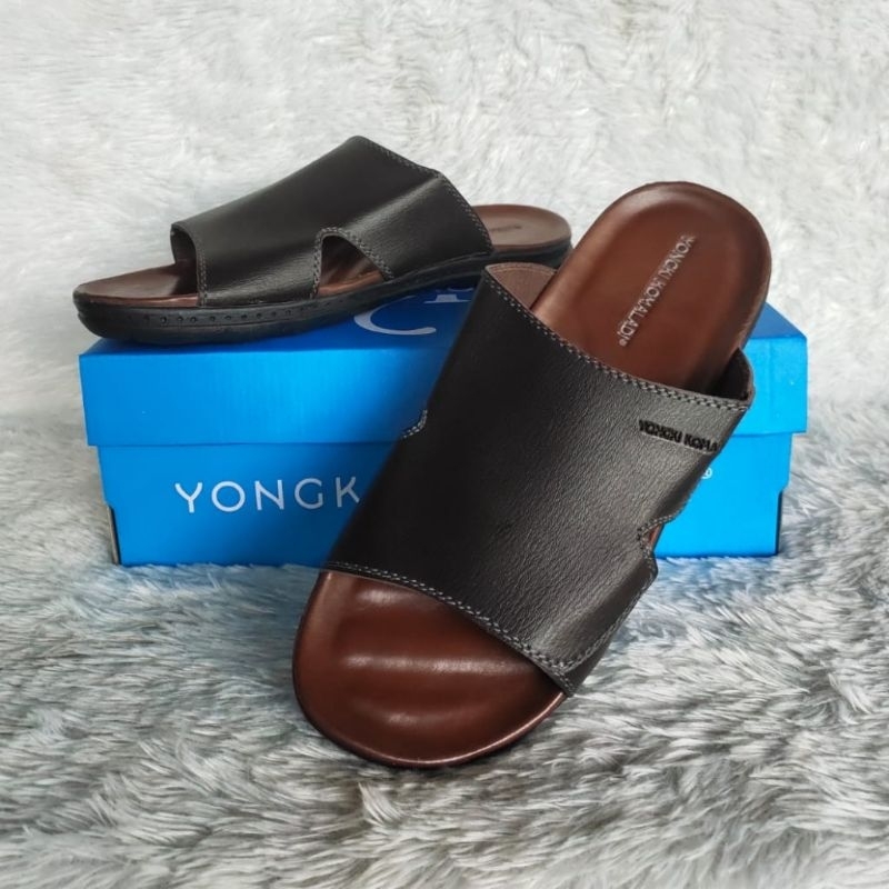 SANDAL PRIA YONGKI KOMALADI SANDAL KULIT PRIA YONGKI KOMALADI