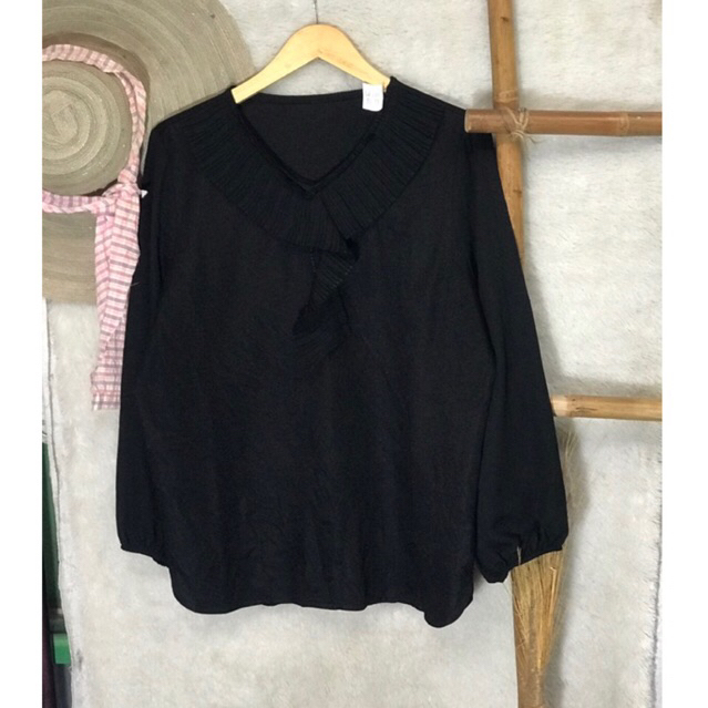 blouse tebal hitam mix sifon ruffle ld 120 pj 70 (6543a)