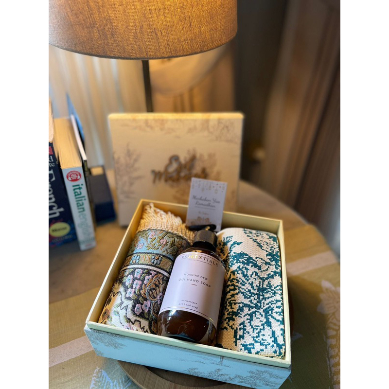 

Lebaran Hampers - Tripoli