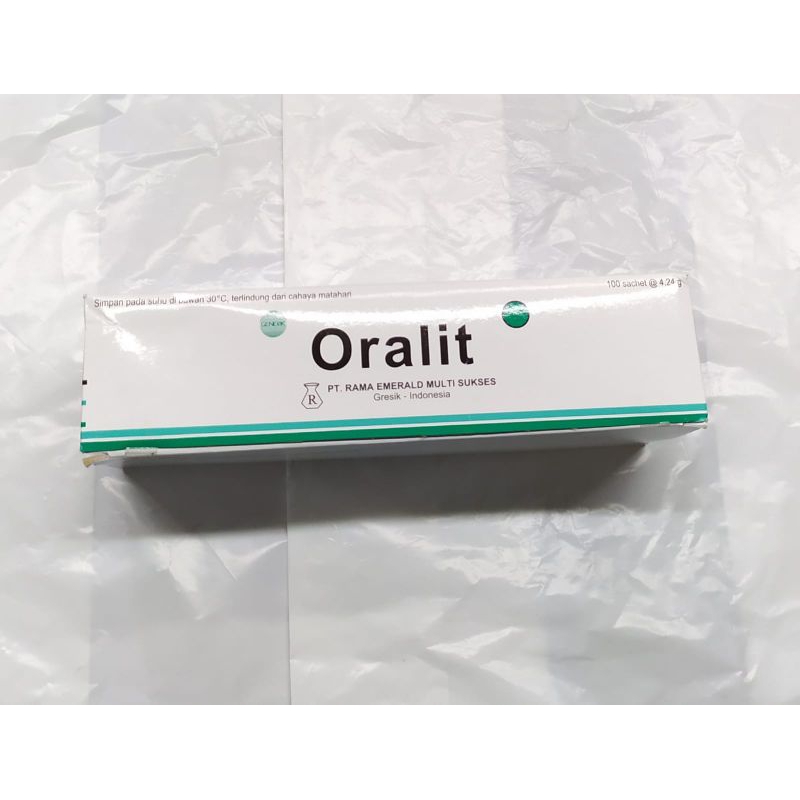 oralit box isi 100 sachet