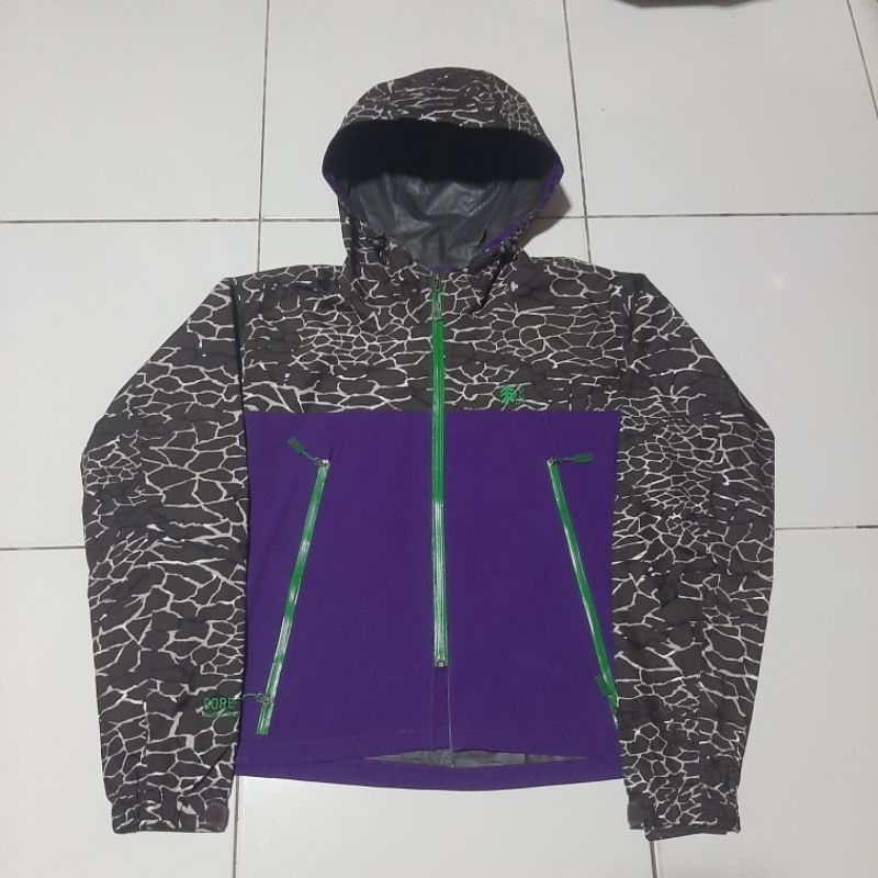 JAKET GORETEX KOLON SPORT