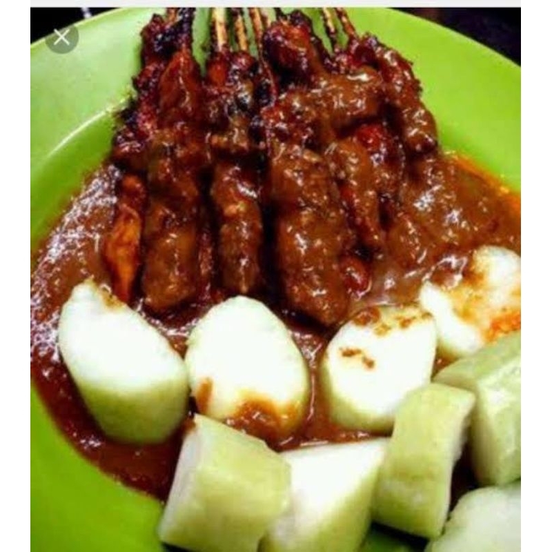 

lontong + sate ayam 10tusuk