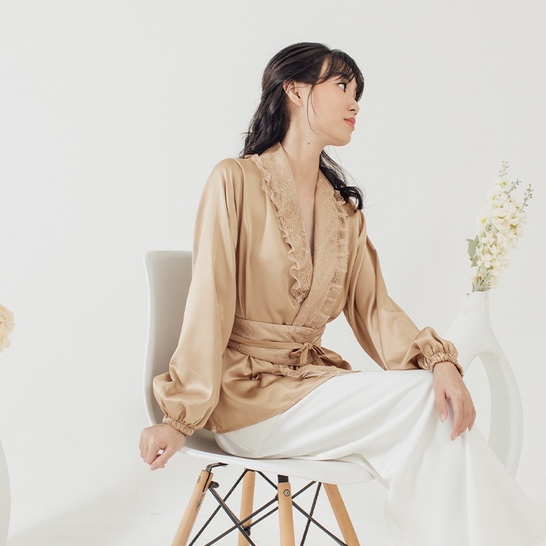 Kadaka O-0193 Outer Wanita Satin Ruffle Chantilly Lace with Obi Belt