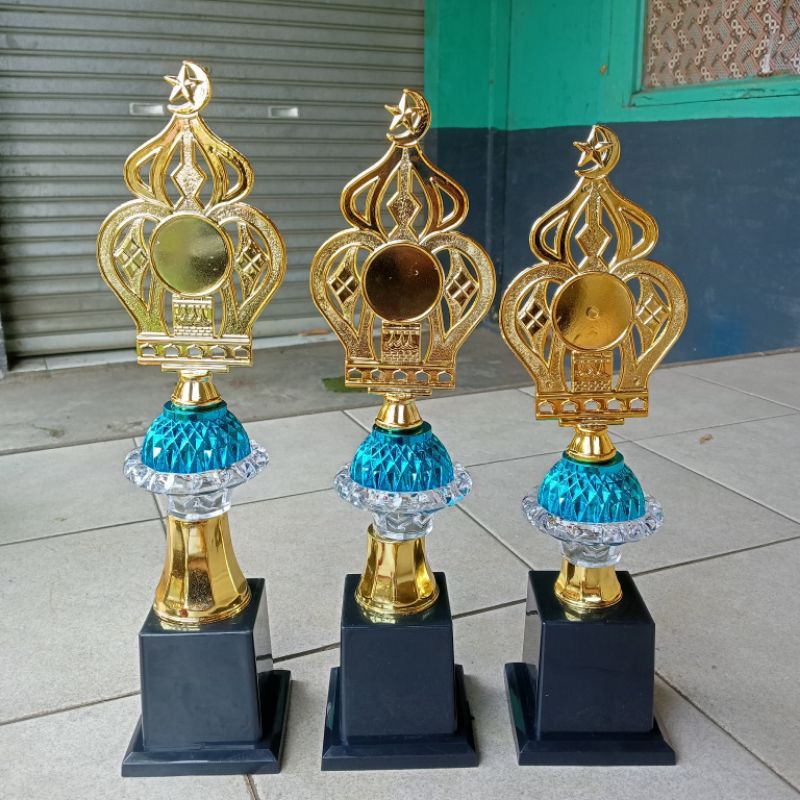 Piala MK 05 + FG 28 Tinggi 42cm