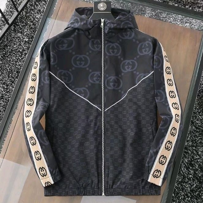 jaket cowok gc Jacket pria bomber hoodie parasut terbaru mirror p1shoes top