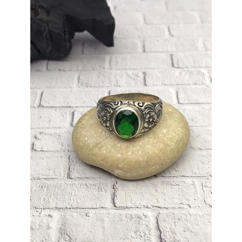 cincin perak pria ukuran medium permata oval