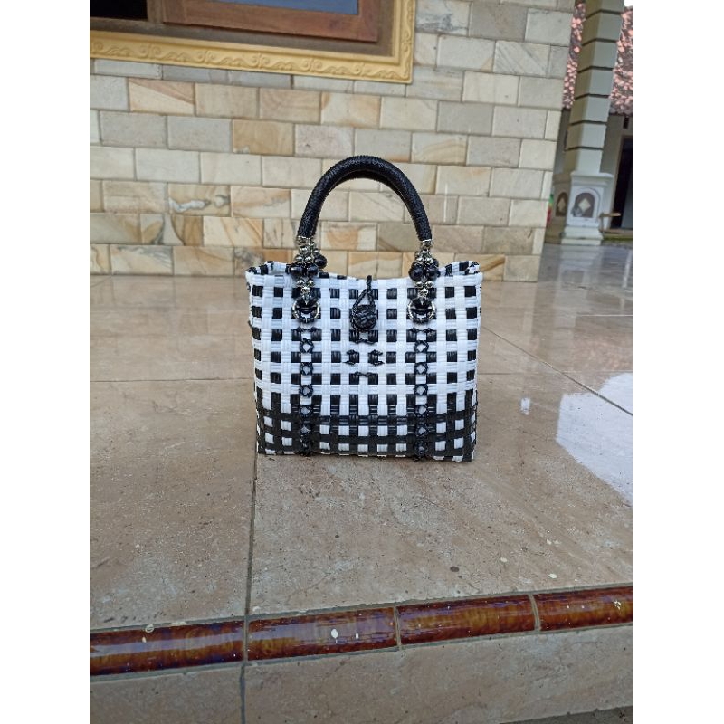 Tas Anyaman Plastik Jali-Jali Size XS Tali Kur