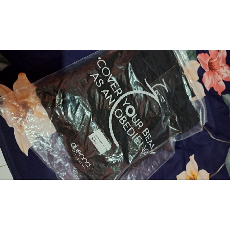 FK Short Ouval Black by Aljenna