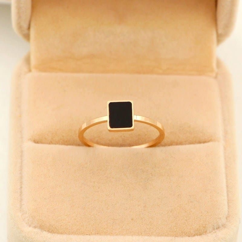 cincin titanium fashion kotak hitam