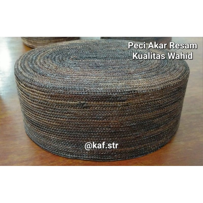 Peci Akar Resam Kualitas Wahid