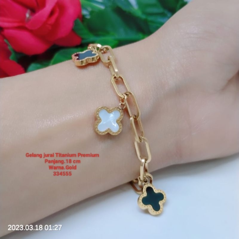 Gelang Clover Titanium Premium Wanita Perhiasan Aksesoris Lapis Emas Terlaris Termurah Anti Karat Anti Luntur