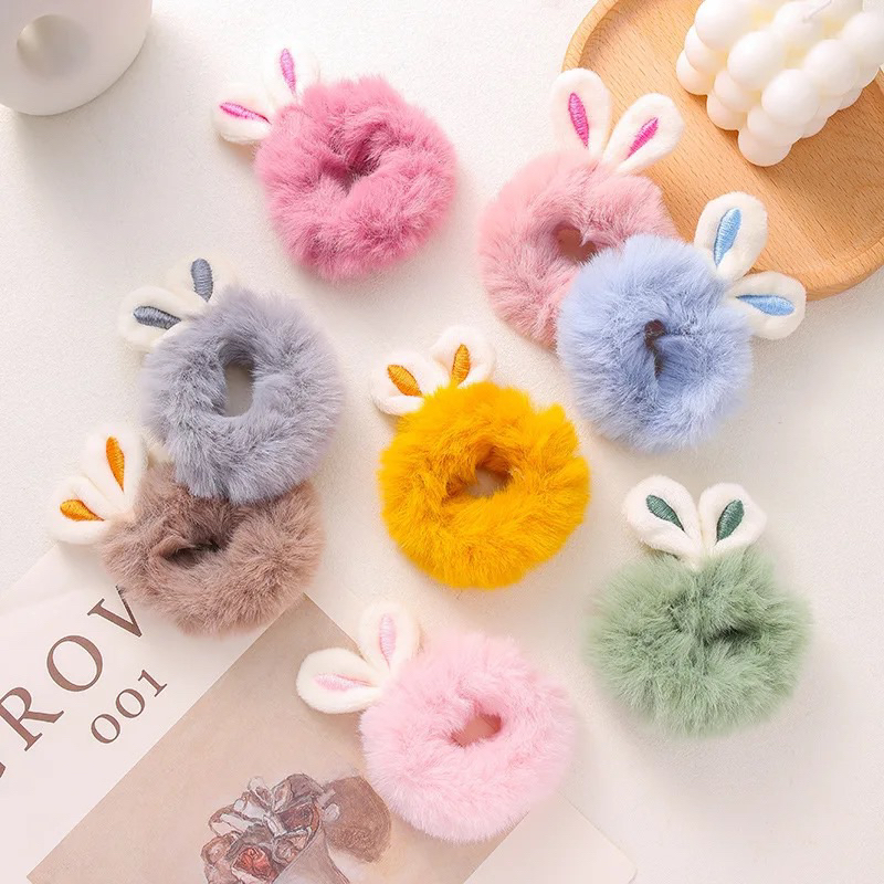 IKAT RAMBUT SCRUNCHIE BULU MOTIF BUNNY GAYA KOREA / KUNCIRAN RAMBUT SCRUNCHIE BULU MODEL KOREAN / IKAT RAMBUT CEPOL BULU