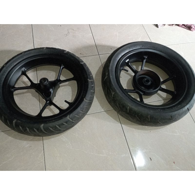 VEL RACING DEPAN BELAKANG YAMAHA AEROX LAMA PNP LEXXI 14 250 /14 350 ORI