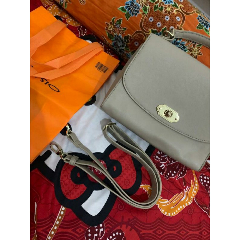 Preloved Tas Emsio Elizabeth