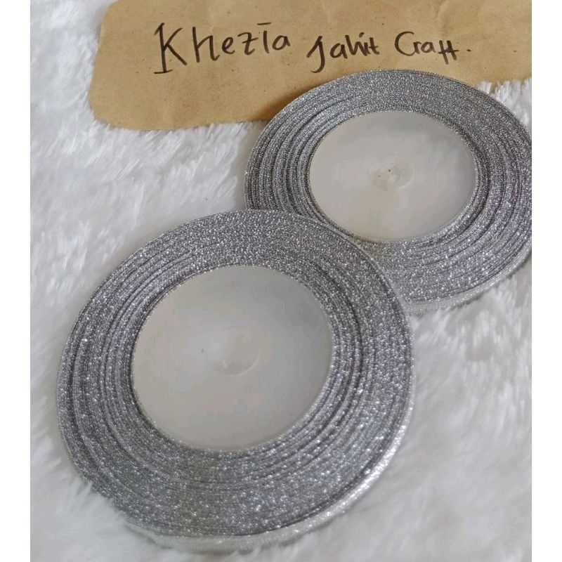 

Pita Silver Pita Perak 1/4 Inci (0,6) Per Roll