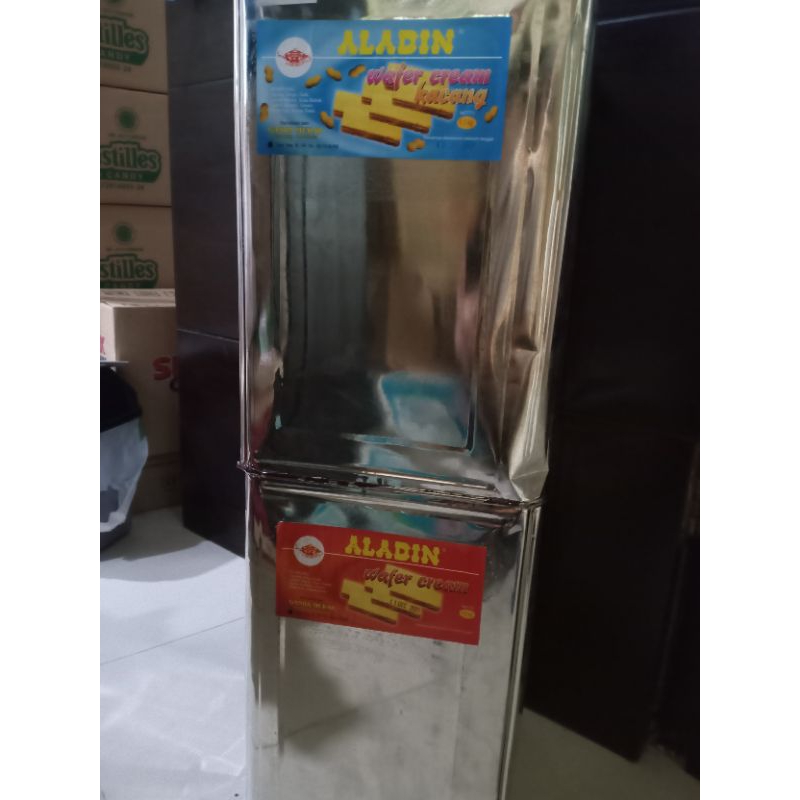 Wafer kacang Aladin wafer cream coklat Aladin