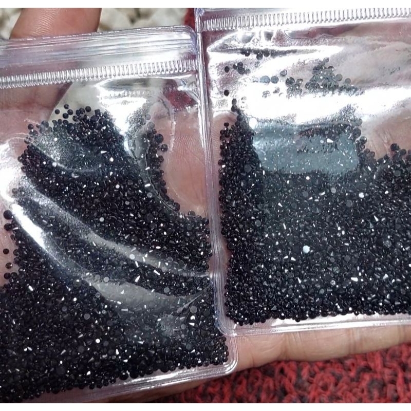 BERLIAN HITAM(BLAKC DIAMOND)(NATURAL)