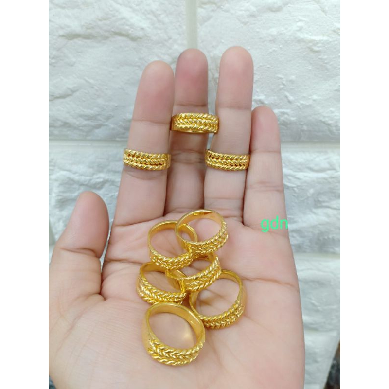 Cincin golden belah rotan replika mas kualitas golden lapis mas london,yg tebal