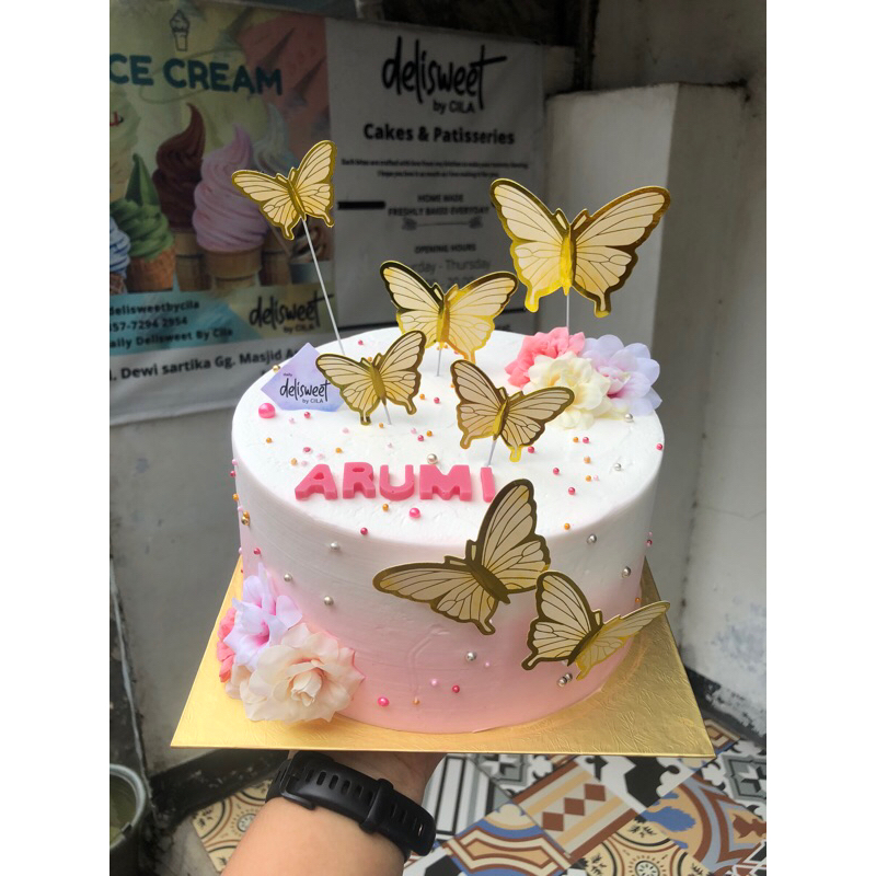 custom cake