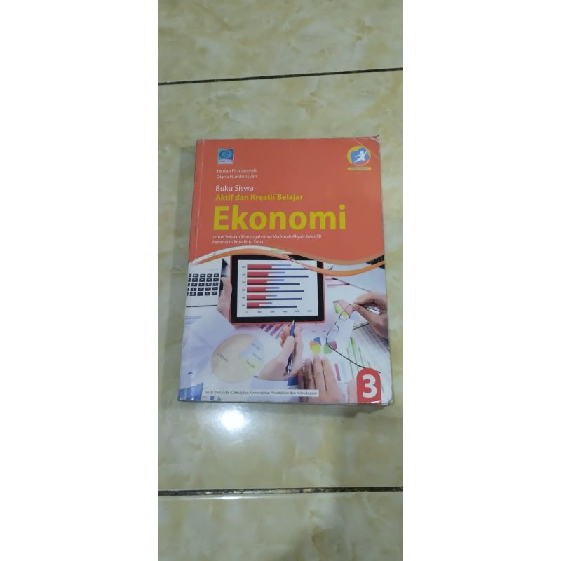 

Buku Ekonomi Kelas 12 SMA/MA edisi revisi kurikulum 2013