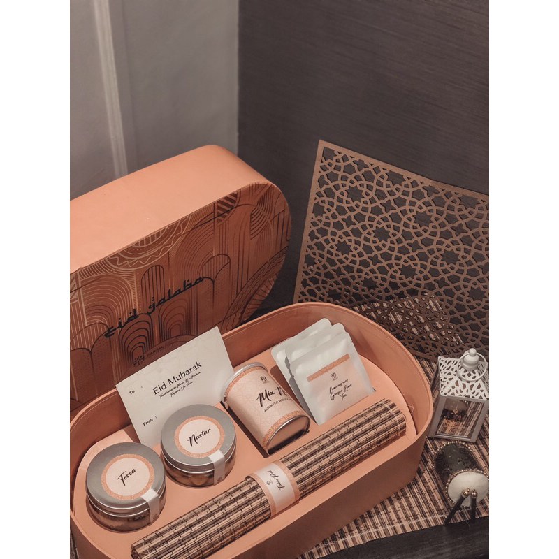 

Ruhi Hampers Package