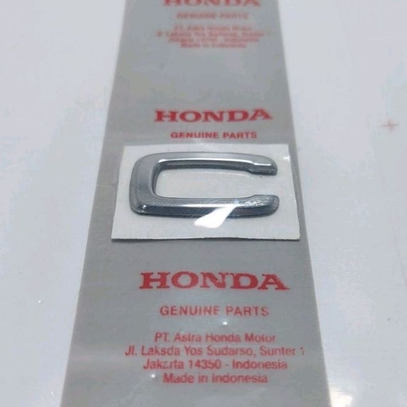 Logo stiker emblem huruf C scoopy timbul 3D original honda fi new scoopy 2020 - 2023