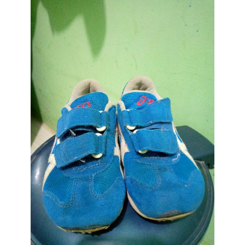 sepatu asics anak size 30 insole 19 bekas