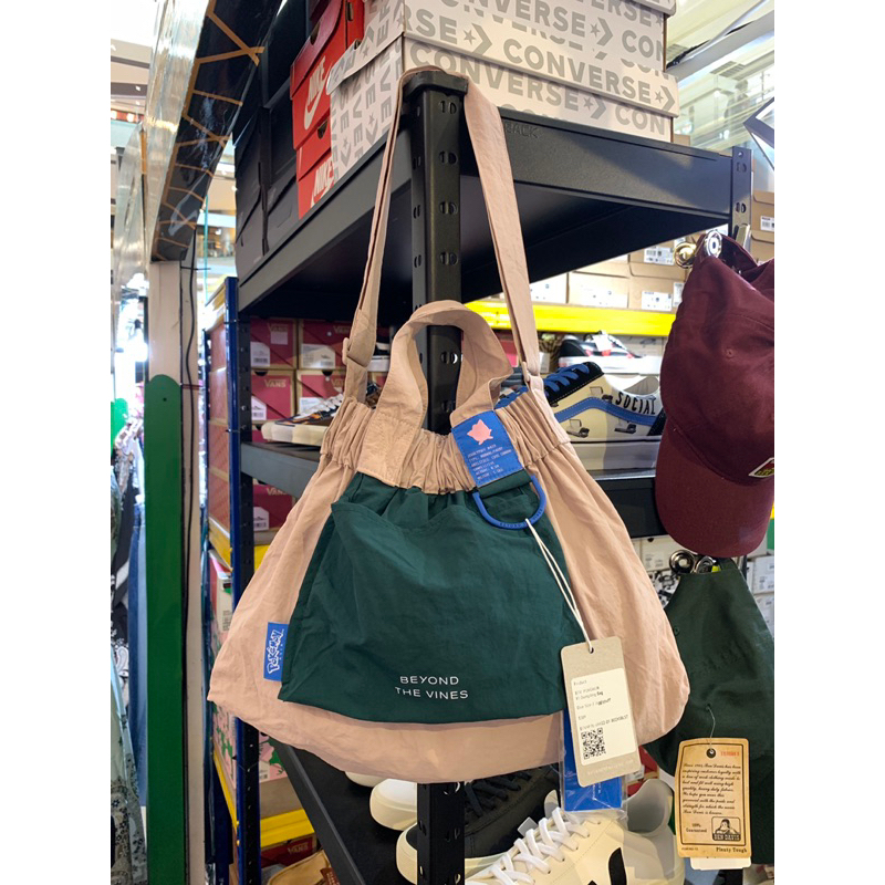 BTV DUMPLING BAG XS POKEMON BLUSH GREEN