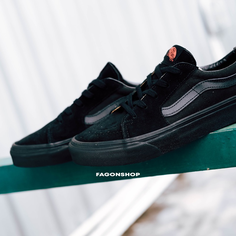 V4NS SK8-LOW BLACK/BLACK CLASSIC ORIGINAL 100%