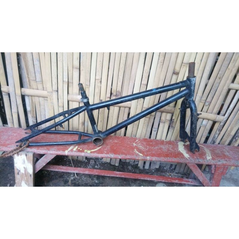 FRAME SEPEDA BMX STREET POLYGON