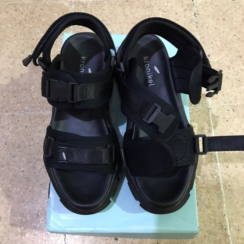 PRELOVED KRONIKEL PROJECT OSAKA 2-IN-1 CHUNKY SANDALS FULL BLACK