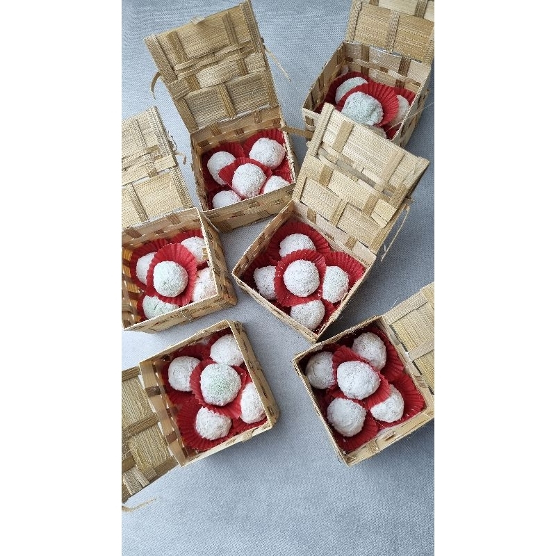Mochi Wijen besek isi 8 pcs, Fresh dan Halal