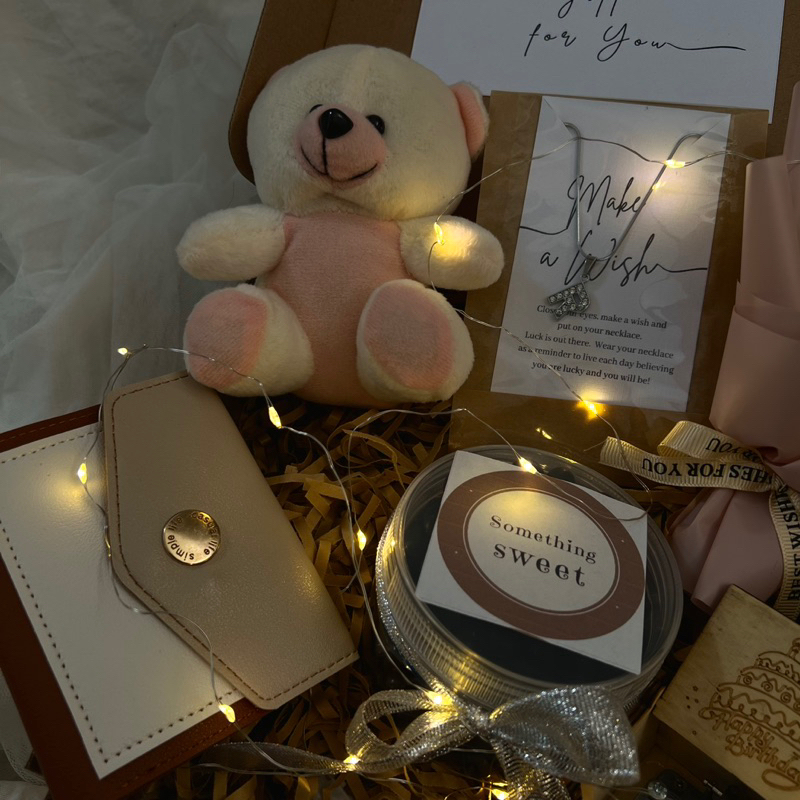 Kado Ulang Tahun Kado Ulang Tahun Cewek Hampers Ulang Tahun Cewek Kado Pacar Hadiah Pacar Hampers Ulang Tahun Pacar Kado Anniversary Cewek Pacar Gift Box Cewek Gift Set Gift Box Cewek Birthday Aesthetic Kado Spesial Untuk Pacar Wanita Buket Bunga