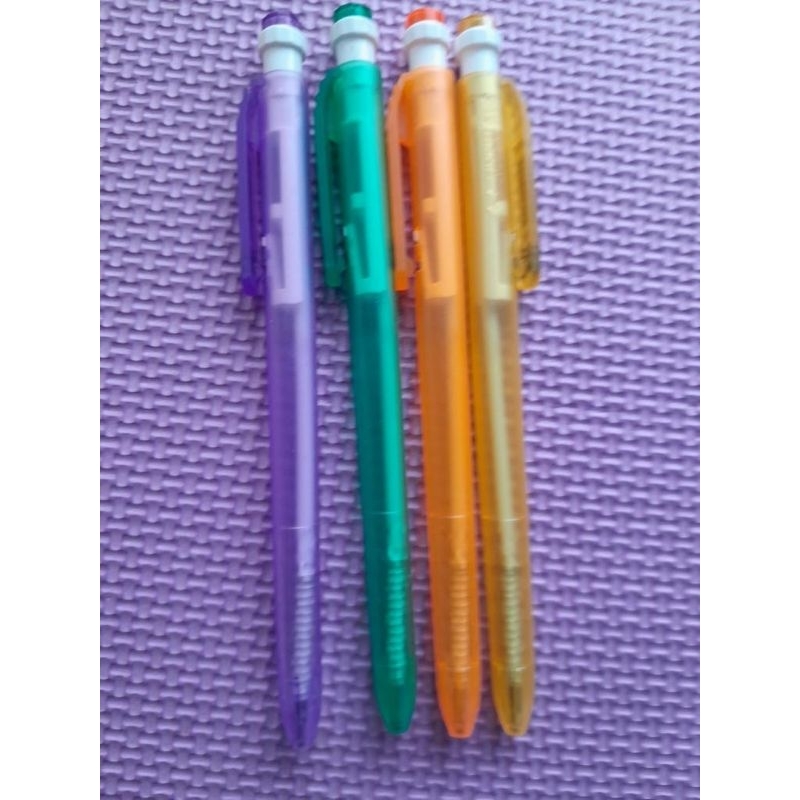 

Pulpen Wrna-Warni