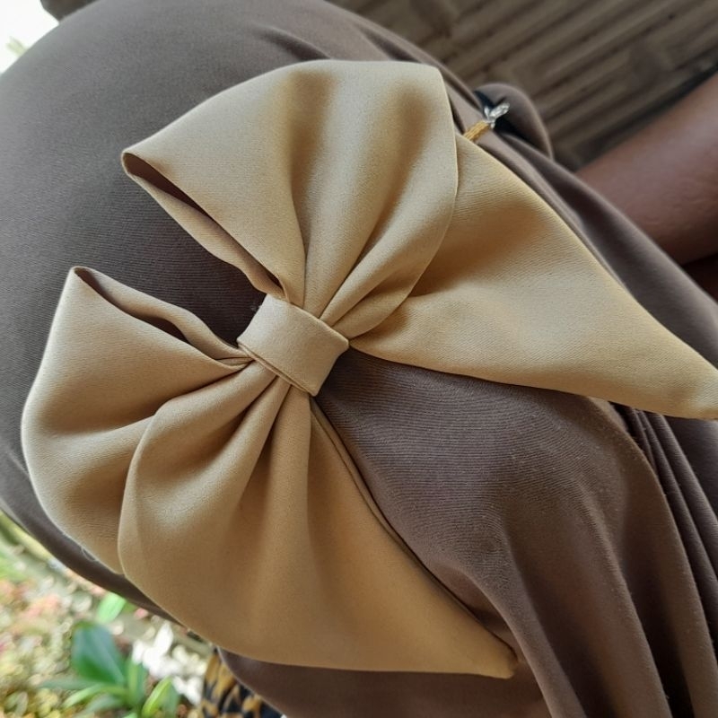 KONEKTOR MASKER PITA BESAR SATIN VELVET