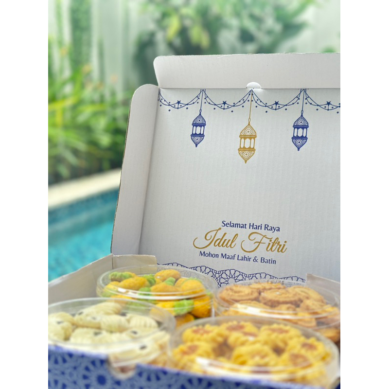 

hampers lebaran 4 kue