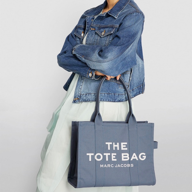 Marc Jacobs MJ The Large Traveler Tote Bag