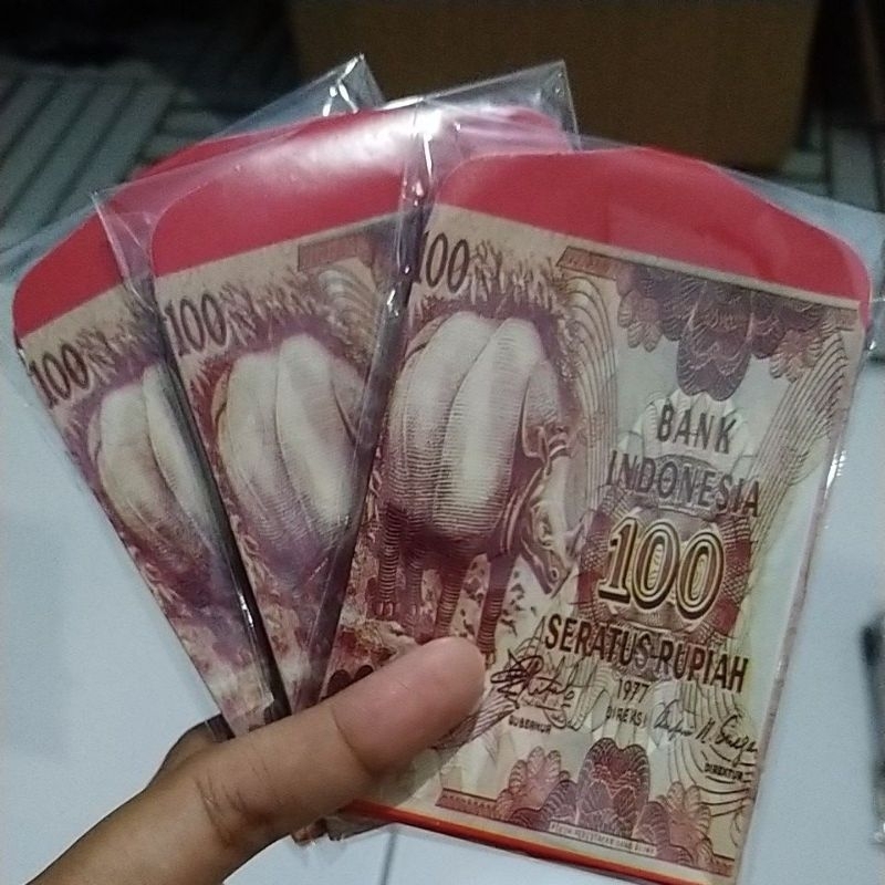 

angpau lebaran motif uang