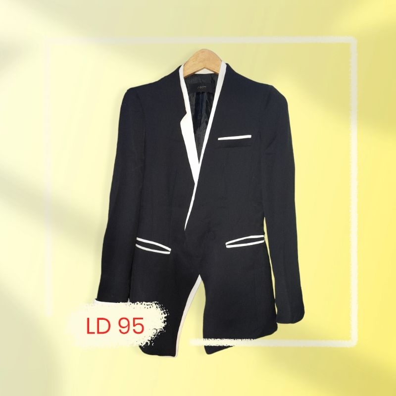 Blazer Wanita LD 95