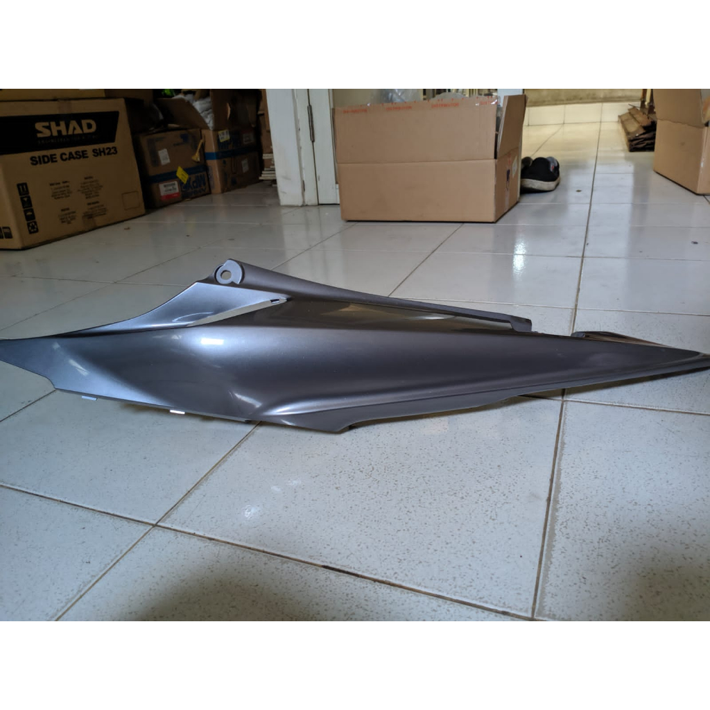 COVER L BODY/COVER KIRI REVO 64420KVR600VSM/64420KVR600SBM