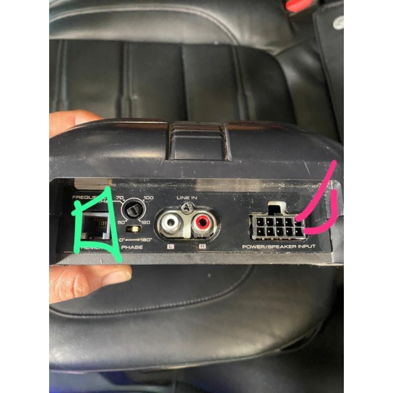 Soket power untuk Subwoofer kolong KENWOOD KSC-SW01