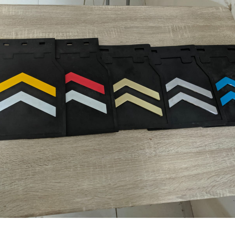 Mudflap Sersan Hitam / Kepet Lumpur / Mudgard Mobil Pick Up Jeep  22 x 26cm  karpet Ceceret pelindung cipratan roda L300 T120ss