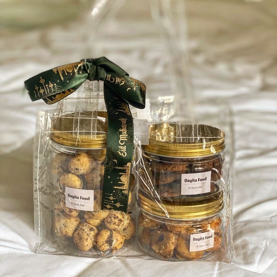 

Hampers 2 - Around You Special Ramadhan Series