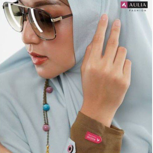 Fashion gamis Aulia ori syar'i syari cocok buat lebaran 2023, warna sangat menarik, favorit semua wa