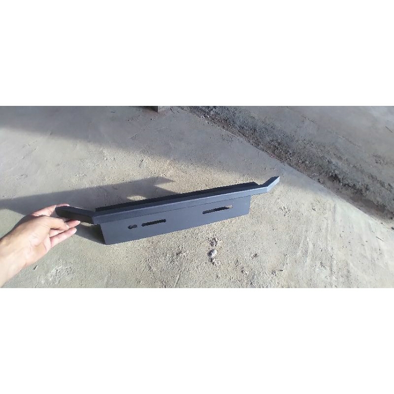 dudukan plat mobil pakai lampu