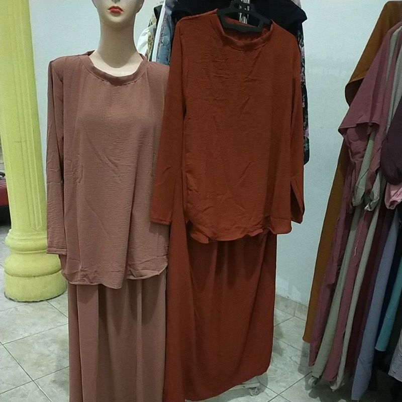 302. Setelan Rok Crinkle