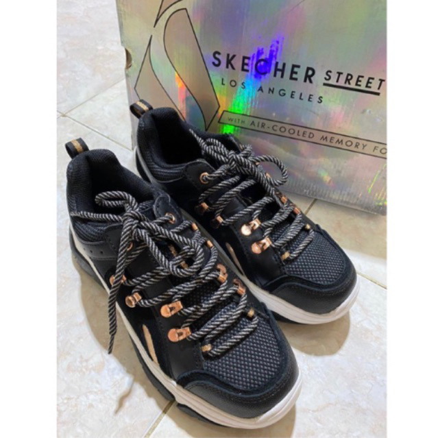 Skechers Street LA Original size 39| Skecher Black and White list Rose Gold