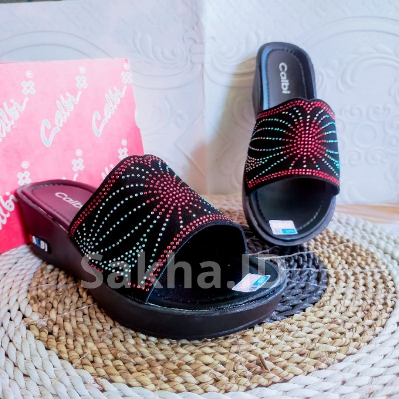 Sandal Wedges Calbi motif Mutiara