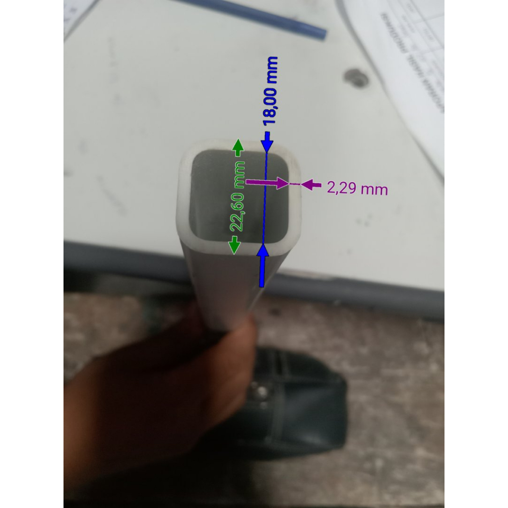 Pipa Air Kotak Square Pipa Nipple Minum Ayam Ternak 4 m 22,6mm PVC Square Pipe Tebal Kuat Kandang Hewan Ternak Ayam Petelur Broiler